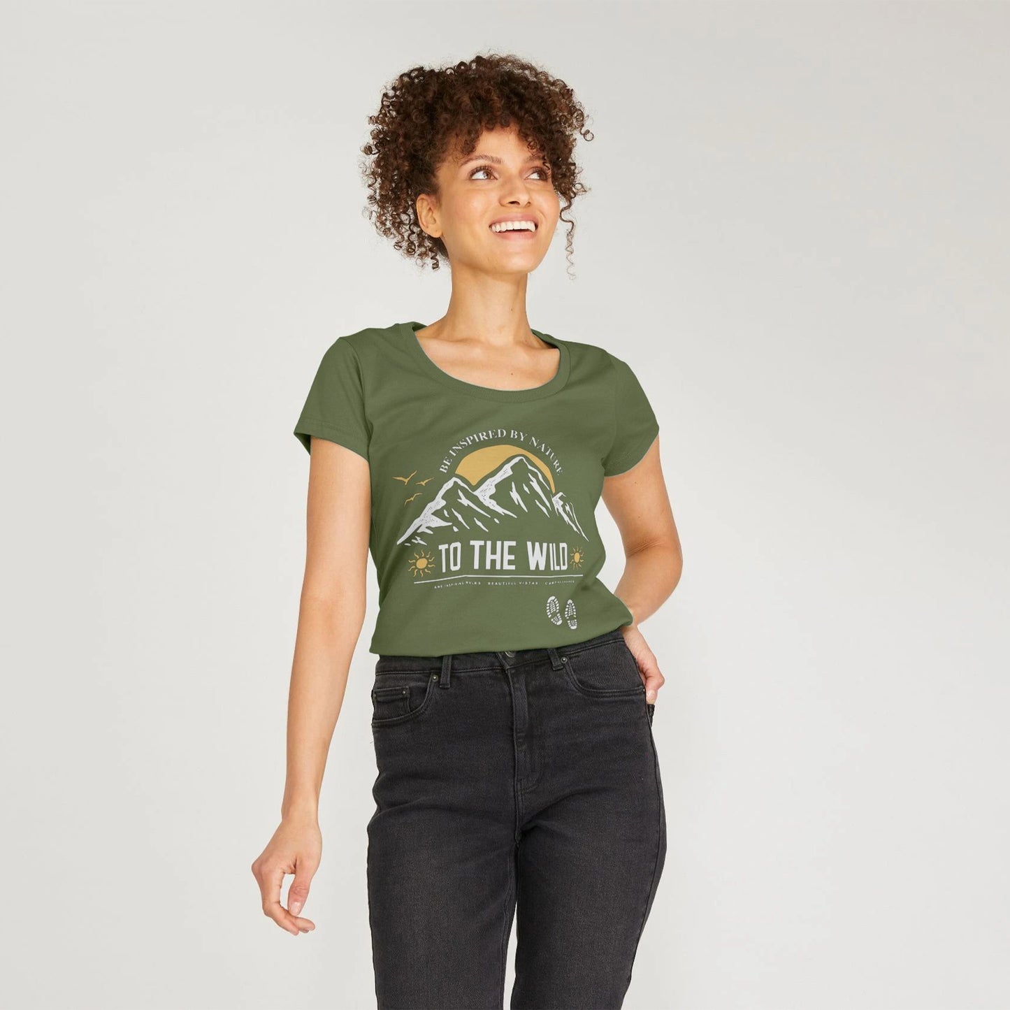 Mountain Sunburst Adventure Women's Scoop Neck T-shirt Khaki